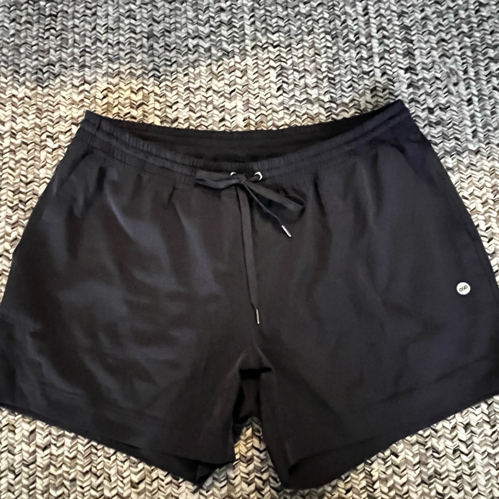 Women’s athletic shirt, Sz XL